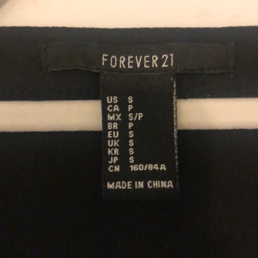 Blouse - Picture 2 of 4